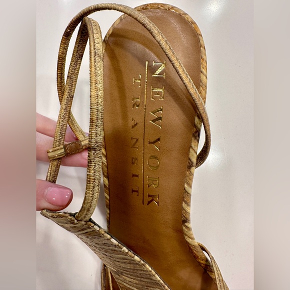 New York Transit Wedge Heel Sandals, Size 9 - Picture 4 of 11